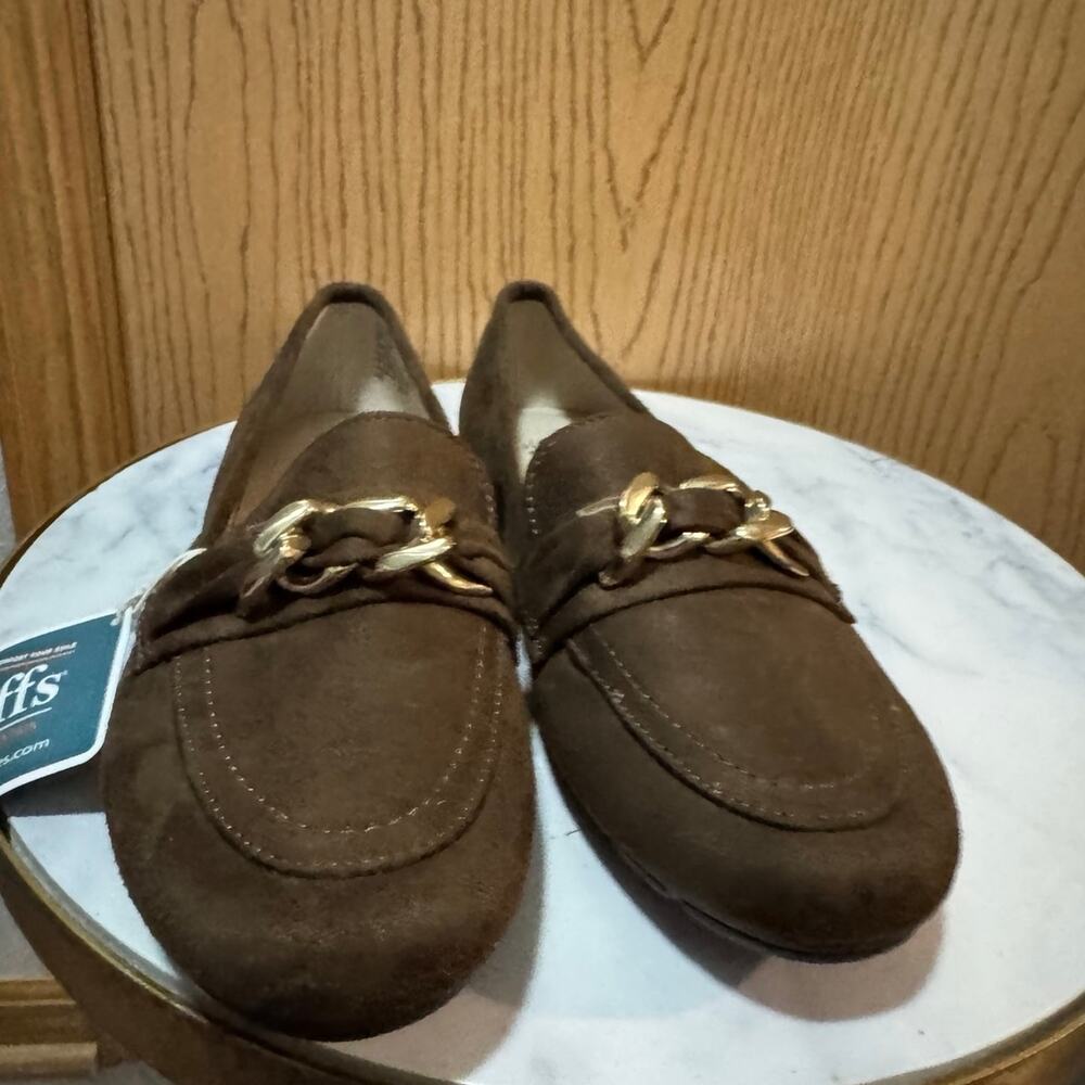Cliffs loafers size 8 1/2 NWT